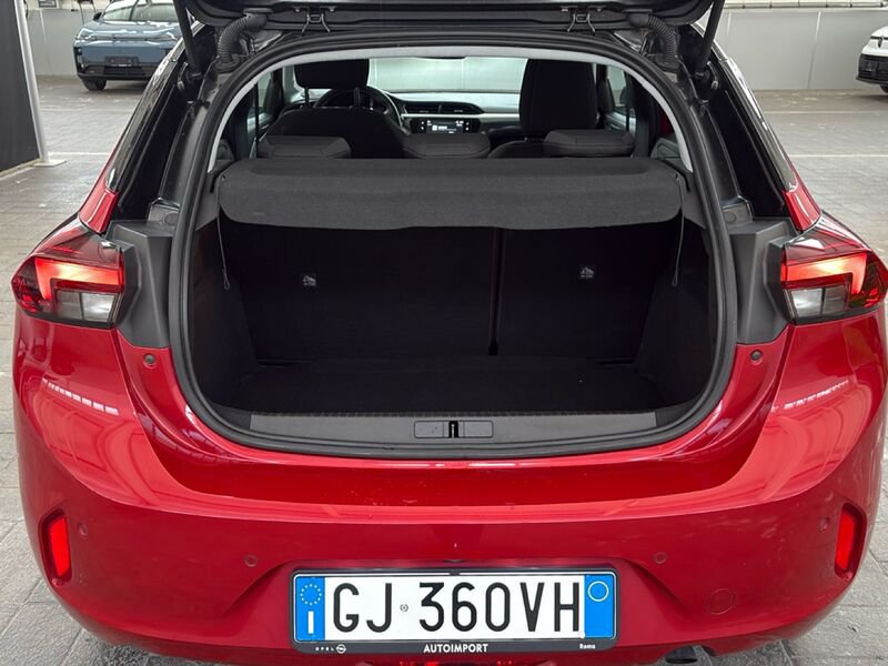 https://cdn-dk.caraffinity.it/dealer/datafiles/vehicle/images/800/32954/VWnXDZbemK867loK.jpg?opacity=0&size=30&position=BOTTOM_LEFT&border=0&watermark=%2Fdealer%2Fdatafiles%2Fvehicle%2Fimages%2Fwatermark%2F32954%2F59948587-165d-4d71-b051-089e3253b7a7.png