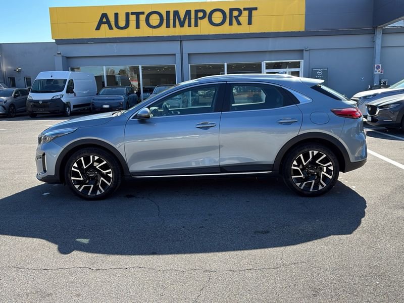 https://cdn-dk.caraffinity.it/dealer/datafiles/vehicle/images/800/32954/VXk0ddBdsToMPB2a.jpg?opacity=10&size=20&position=BOTTOM_RIGHT&border=0&watermark=%2Fdealer%2Fdatafiles%2Fvehicle%2Fimages%2Fwatermark%2F32954%2F775f2d5d-ef44-4a55-8370-84cbc0998b87.png
