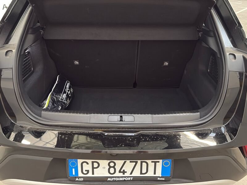 https://cdn-dk.caraffinity.it/dealer/datafiles/vehicle/images/800/32954/WR1Oh4XJzkSdsA9t.jpg?opacity=0&size=30&position=BOTTOM_LEFT&border=0&watermark=%2Fdealer%2Fdatafiles%2Fvehicle%2Fimages%2Fwatermark%2F32954%2F59948587-165d-4d71-b051-089e3253b7a7.png