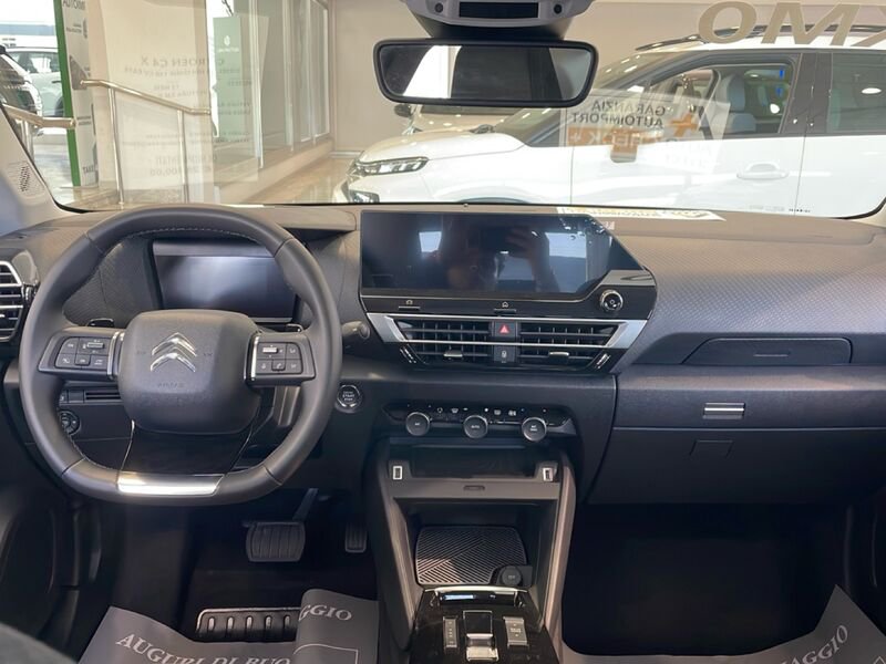 https://cdn-dk.caraffinity.it/dealer/datafiles/vehicle/images/800/32954/XEYnSyAqzmf2SDd5.jpg?opacity=10&size=20&position=BOTTOM_RIGHT&border=0&watermark=%2Fdealer%2Fdatafiles%2Fvehicle%2Fimages%2Fwatermark%2F32954%2F775f2d5d-ef44-4a55-8370-84cbc0998b87.png