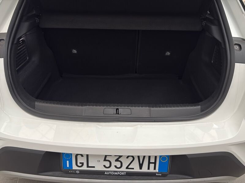 https://cdn-dk.caraffinity.it/dealer/datafiles/vehicle/images/800/32954/YJug7oeWd9USGPda.jpg?opacity=0&size=30&position=BOTTOM_LEFT&border=0&watermark=%2Fdealer%2Fdatafiles%2Fvehicle%2Fimages%2Fwatermark%2F32954%2F59948587-165d-4d71-b051-089e3253b7a7.png