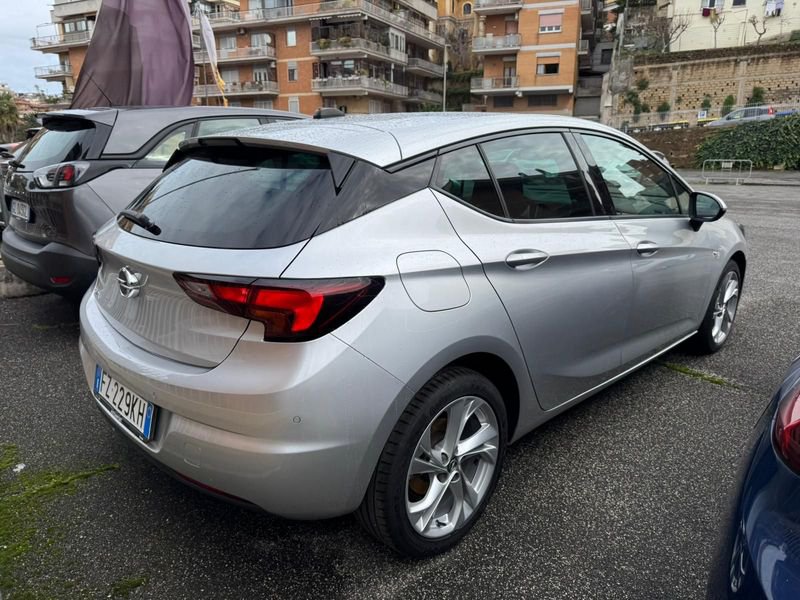 https://cdn-dk.caraffinity.it/dealer/datafiles/vehicle/images/800/32954/YRTSgwWzUyxwlF14.jpeg?opacity=0&size=30&position=BOTTOM_LEFT&border=0&watermark=%2Fdealer%2Fdatafiles%2Fvehicle%2Fimages%2Fwatermark%2F32954%2F59948587-165d-4d71-b051-089e3253b7a7.png