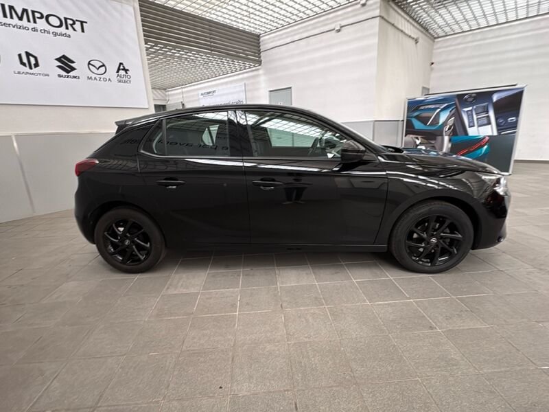 https://cdn-dk.caraffinity.it/dealer/datafiles/vehicle/images/800/32954/ZEFGJuJxE9N5QPkD.jpg?opacity=0&size=30&position=BOTTOM_LEFT&border=0&watermark=%2Fdealer%2Fdatafiles%2Fvehicle%2Fimages%2Fwatermark%2F32954%2F59948587-165d-4d71-b051-089e3253b7a7.png