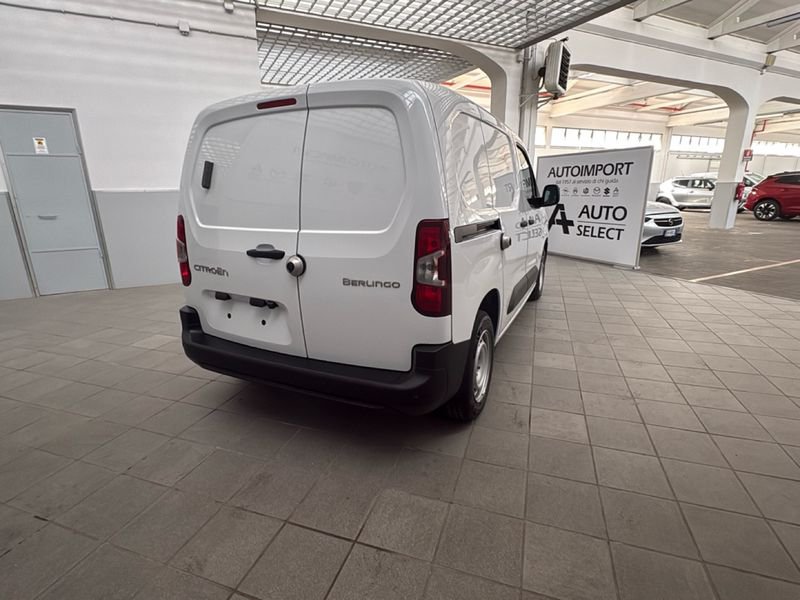 https://cdn-dk.caraffinity.it/dealer/datafiles/vehicle/images/800/32954/ZJBxwiWPaKsywhzo.jpg?opacity=10&size=20&position=BOTTOM_RIGHT&border=0&watermark=%2Fdealer%2Fdatafiles%2Fvehicle%2Fimages%2Fwatermark%2F32954%2F775f2d5d-ef44-4a55-8370-84cbc0998b87.png