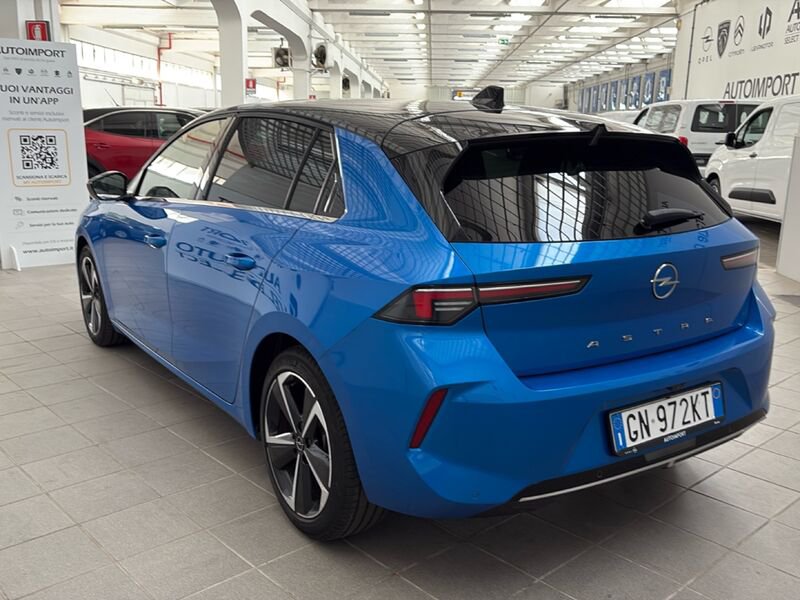 https://cdn-dk.caraffinity.it/dealer/datafiles/vehicle/images/800/32954/bNKdvGjQnsZmz9CP.jpg?opacity=0&size=30&position=BOTTOM_LEFT&border=0&watermark=%2Fdealer%2Fdatafiles%2Fvehicle%2Fimages%2Fwatermark%2F32954%2F59948587-165d-4d71-b051-089e3253b7a7.png