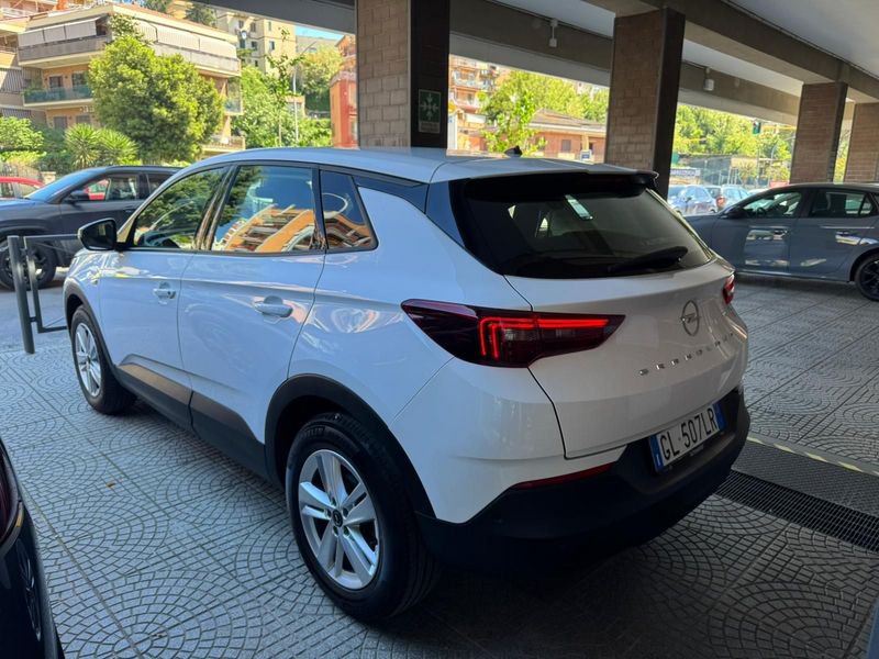 https://cdn-dk.caraffinity.it/dealer/datafiles/vehicle/images/800/32954/c4OGYWnSviOS2X6s.jpeg?opacity=0&size=30&position=BOTTOM_LEFT&border=0&watermark=%2Fdealer%2Fdatafiles%2Fvehicle%2Fimages%2Fwatermark%2F32954%2F59948587-165d-4d71-b051-089e3253b7a7.png