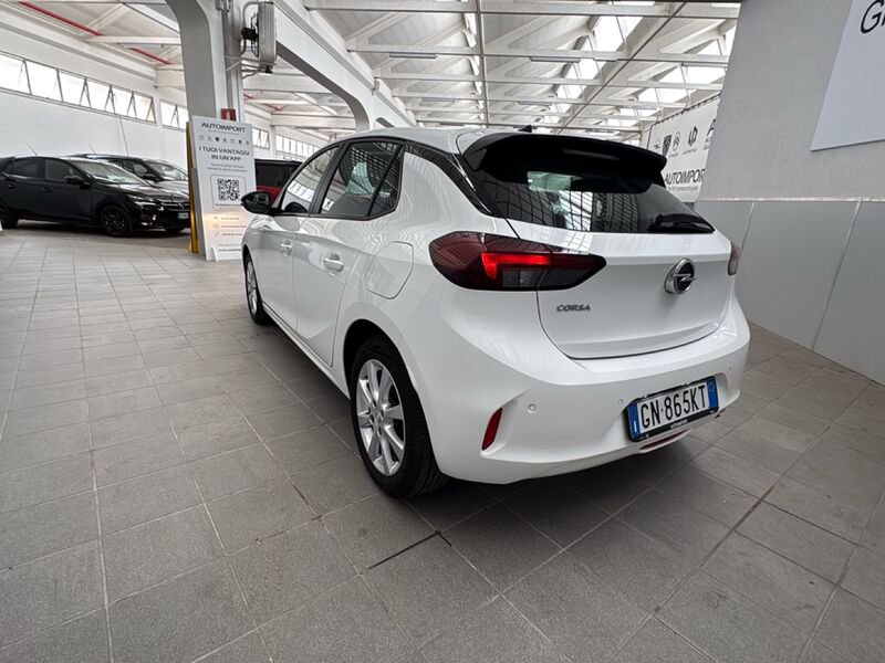 https://cdn-dk.caraffinity.it/dealer/datafiles/vehicle/images/800/32954/dEa2UvN3xw1GzLrK.jpg?opacity=0&size=30&position=BOTTOM_LEFT&border=0&watermark=%2Fdealer%2Fdatafiles%2Fvehicle%2Fimages%2Fwatermark%2F32954%2F59948587-165d-4d71-b051-089e3253b7a7.png