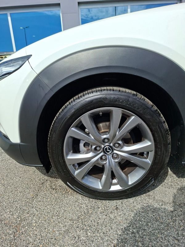 https://cdn-dk.caraffinity.it/dealer/datafiles/vehicle/images/800/32954/drzgQk2KrlfF7vuO.jpeg?opacity=10&size=20&position=BOTTOM_RIGHT&border=0&watermark=%2Fdealer%2Fdatafiles%2Fvehicle%2Fimages%2Fwatermark%2F32954%2F775f2d5d-ef44-4a55-8370-84cbc0998b87.png