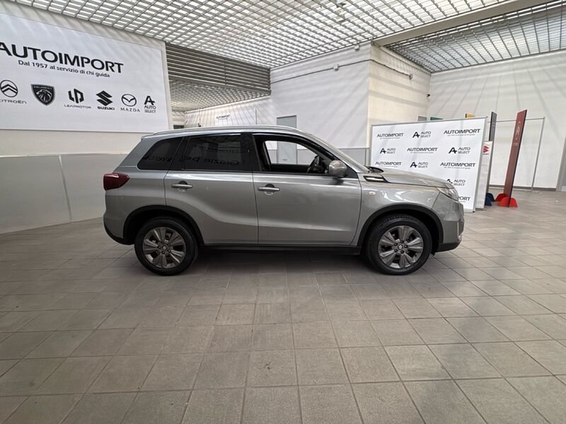 https://cdn-dk.caraffinity.it/dealer/datafiles/vehicle/images/800/32954/e1mCTeesDfBweKCb.jpg?opacity=0&size=30&position=BOTTOM_RIGHT&border=0&watermark=%2Fdealer%2Fdatafiles%2Fvehicle%2Fimages%2Fwatermark%2F32954%2Fd28b17c5-03ca-4e26-bd0f-ab8818a4f7db.png