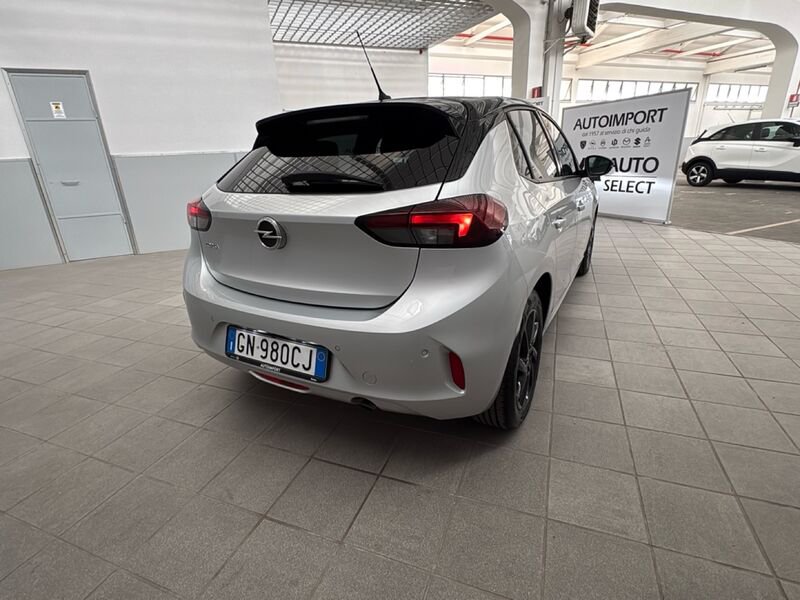 https://cdn-dk.caraffinity.it/dealer/datafiles/vehicle/images/800/32954/exBH18egLnsbiRzg.jpg?opacity=0&size=30&position=BOTTOM_LEFT&border=0&watermark=%2Fdealer%2Fdatafiles%2Fvehicle%2Fimages%2Fwatermark%2F32954%2F59948587-165d-4d71-b051-089e3253b7a7.png