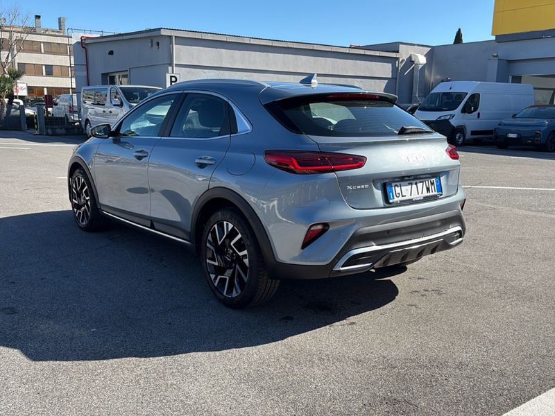 https://cdn-dk.caraffinity.it/dealer/datafiles/vehicle/images/800/32954/fXwH6onb1g9LvU4Y.jpg?opacity=10&size=20&position=BOTTOM_RIGHT&border=0&watermark=%2Fdealer%2Fdatafiles%2Fvehicle%2Fimages%2Fwatermark%2F32954%2F775f2d5d-ef44-4a55-8370-84cbc0998b87.png