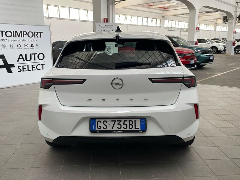 https://cdn-dk.caraffinity.it/dealer/datafiles/vehicle/images/800/32954/ffFoUgG3tBYeWWQe.jpg?opacity=0&size=30&position=BOTTOM_LEFT&border=0&watermark=%2Fdealer%2Fdatafiles%2Fvehicle%2Fimages%2Fwatermark%2F32954%2F59948587-165d-4d71-b051-089e3253b7a7.png