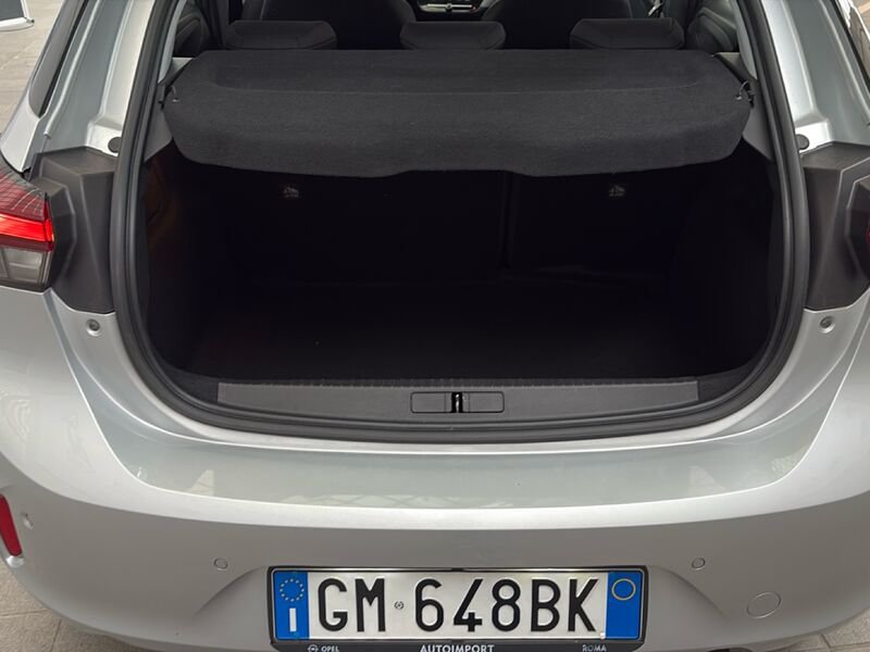 https://cdn-dk.caraffinity.it/dealer/datafiles/vehicle/images/800/32954/fghNEcebkjGBeeA2.jpg?opacity=0&size=30&position=BOTTOM_LEFT&border=0&watermark=%2Fdealer%2Fdatafiles%2Fvehicle%2Fimages%2Fwatermark%2F32954%2F59948587-165d-4d71-b051-089e3253b7a7.png