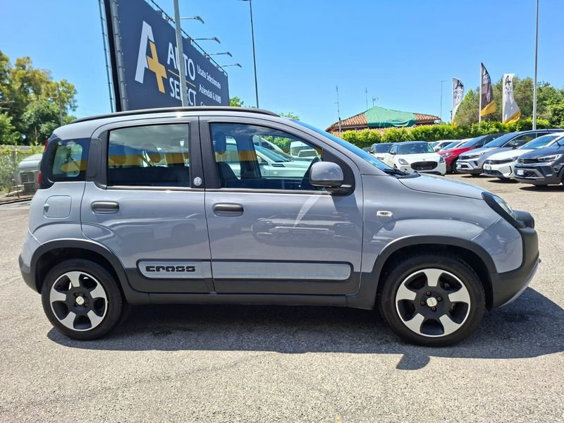https://cdn-dk.caraffinity.it/dealer/datafiles/vehicle/images/800/32954/gTPxIBk7bBnGaYpO.jpeg?opacity=10&size=20&position=BOTTOM_RIGHT&border=0&watermark=%2Fdealer%2Fdatafiles%2Fvehicle%2Fimages%2Fwatermark%2F32954%2F775f2d5d-ef44-4a55-8370-84cbc0998b87.png