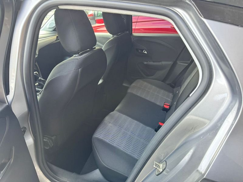 https://cdn-dk.caraffinity.it/dealer/datafiles/vehicle/images/800/32954/gUw7h3muhK96luMa.jpeg?opacity=0&size=30&position=BOTTOM_LEFT&border=0&watermark=%2Fdealer%2Fdatafiles%2Fvehicle%2Fimages%2Fwatermark%2F32954%2F59948587-165d-4d71-b051-089e3253b7a7.png