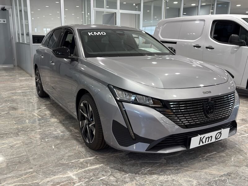 https://cdn-dk.caraffinity.it/dealer/datafiles/vehicle/images/800/32954/hWvr2l9TiXkLFNhx.jpg?opacity=10&size=20&position=BOTTOM_RIGHT&border=0&watermark=%2Fdealer%2Fdatafiles%2Fvehicle%2Fimages%2Fwatermark%2F32954%2F775f2d5d-ef44-4a55-8370-84cbc0998b87.png