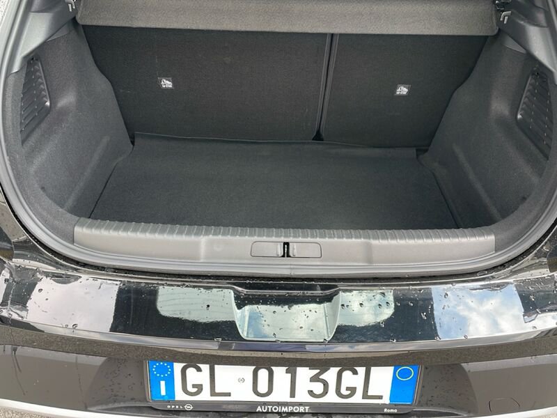 https://cdn-dk.caraffinity.it/dealer/datafiles/vehicle/images/800/32954/hqDBB62wBYLGMI9F.jpg?opacity=0&size=30&position=BOTTOM_LEFT&border=0&watermark=%2Fdealer%2Fdatafiles%2Fvehicle%2Fimages%2Fwatermark%2F32954%2F59948587-165d-4d71-b051-089e3253b7a7.png