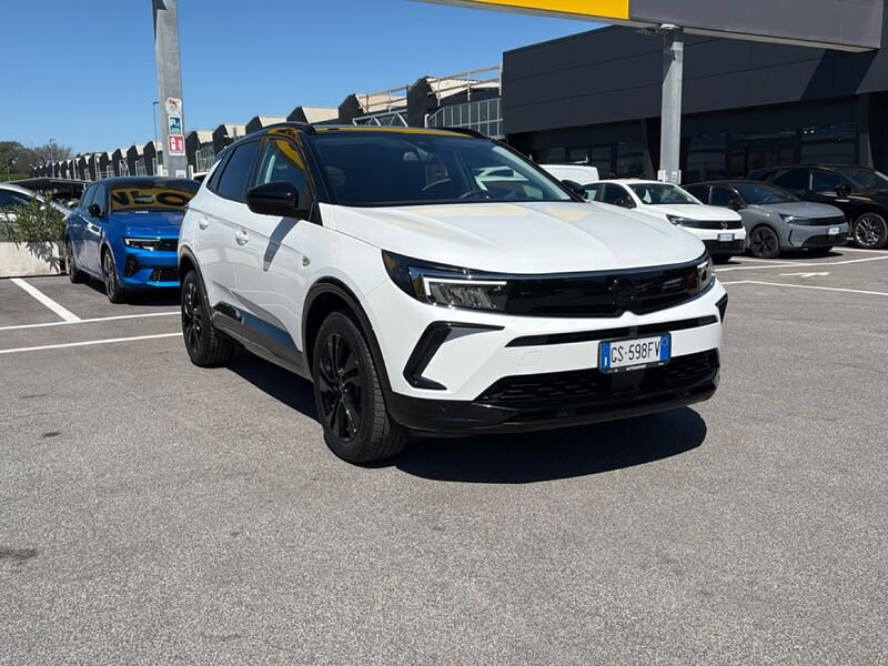https://cdn-dk.caraffinity.it/dealer/datafiles/vehicle/images/800/32954/hupLHvbwPfaaBeCs.jpg?opacity=0&size=30&position=BOTTOM_LEFT&border=0&watermark=%2Fdealer%2Fdatafiles%2Fvehicle%2Fimages%2Fwatermark%2F32954%2F59948587-165d-4d71-b051-089e3253b7a7.png