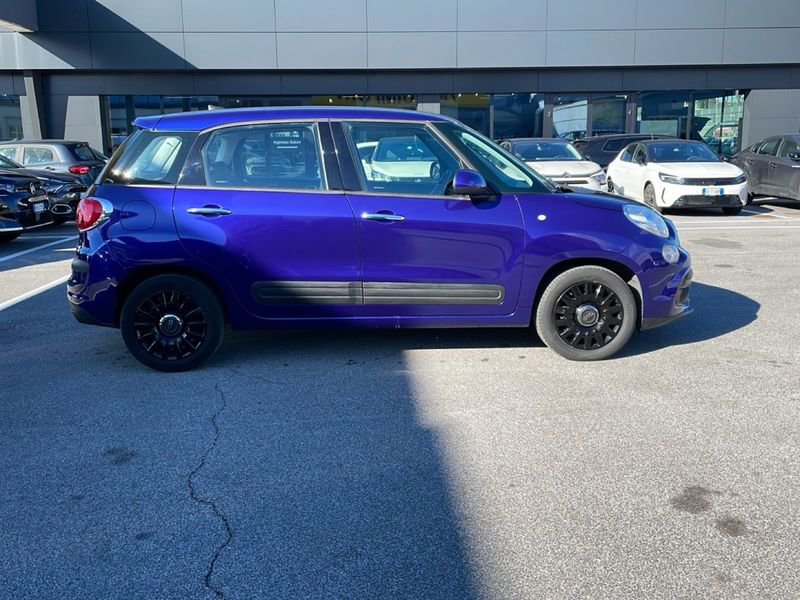 https://cdn-dk.caraffinity.it/dealer/datafiles/vehicle/images/800/32954/lIxbaiK1ljbLzC3U.jpg?opacity=10&size=20&position=BOTTOM_RIGHT&border=0&watermark=%2Fdealer%2Fdatafiles%2Fvehicle%2Fimages%2Fwatermark%2F32954%2F775f2d5d-ef44-4a55-8370-84cbc0998b87.png