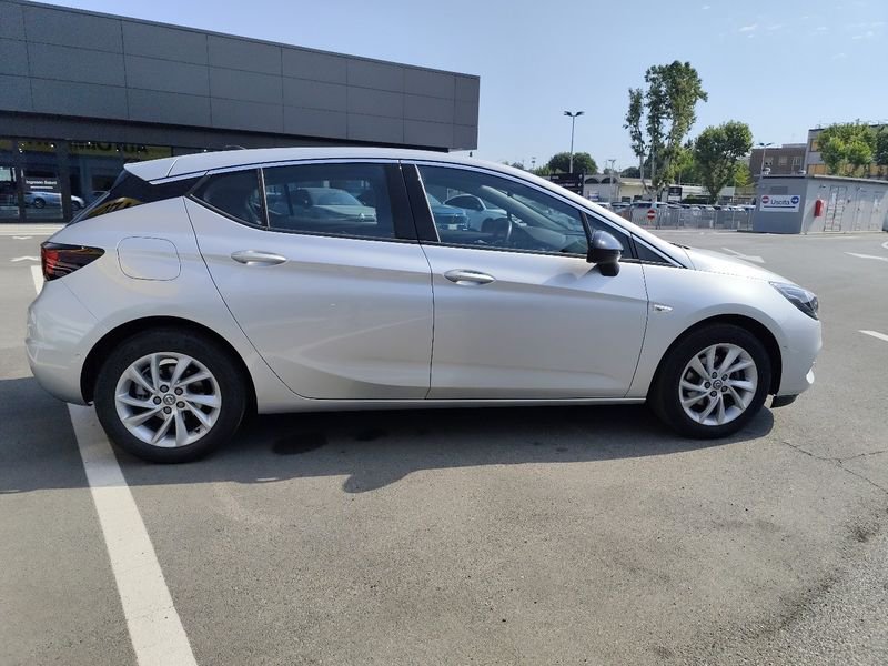 https://cdn-dk.caraffinity.it/dealer/datafiles/vehicle/images/800/32954/lbDIqfohrib53jjd.jpg?opacity=0&size=30&position=BOTTOM_LEFT&border=0&watermark=%2Fdealer%2Fdatafiles%2Fvehicle%2Fimages%2Fwatermark%2F32954%2F59948587-165d-4d71-b051-089e3253b7a7.png