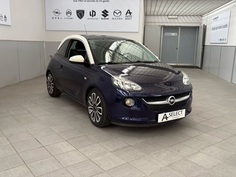 https://cdn-dk.caraffinity.it/dealer/datafiles/vehicle/images/800/32954/lz0ma2gpg8zTIYjo.jpg?opacity=0&size=30&position=BOTTOM_RIGHT&border=0&watermark=%2Fdealer%2Fdatafiles%2Fvehicle%2Fimages%2Fwatermark%2F32954%2Fd28b17c5-03ca-4e26-bd0f-ab8818a4f7db.png