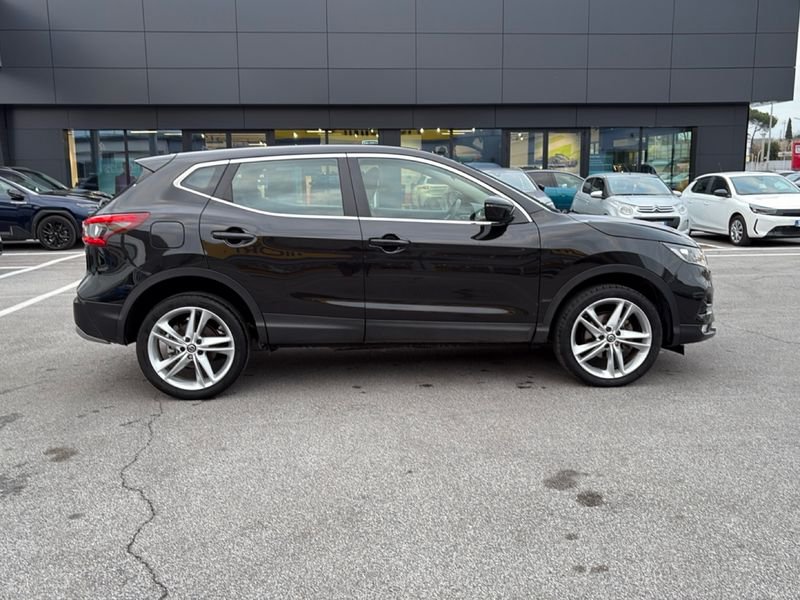 https://cdn-dk.caraffinity.it/dealer/datafiles/vehicle/images/800/32954/nIAr7aL7maWqcS2i.jpg?opacity=10&size=20&position=BOTTOM_RIGHT&border=0&watermark=%2Fdealer%2Fdatafiles%2Fvehicle%2Fimages%2Fwatermark%2F32954%2F775f2d5d-ef44-4a55-8370-84cbc0998b87.png