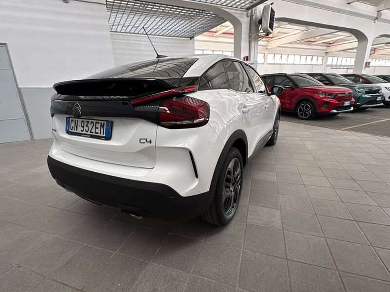 https://cdn-dk.caraffinity.it/dealer/datafiles/vehicle/images/800/32954/nzKYfJ8D2InMWZHG.jpg?opacity=10&size=20&position=BOTTOM_RIGHT&border=0&watermark=%2Fdealer%2Fdatafiles%2Fvehicle%2Fimages%2Fwatermark%2F32954%2F775f2d5d-ef44-4a55-8370-84cbc0998b87.png