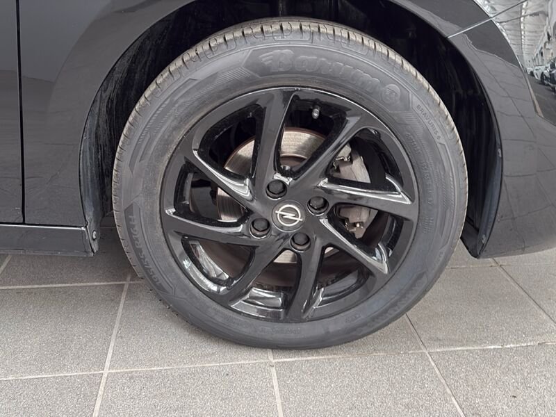https://cdn-dk.caraffinity.it/dealer/datafiles/vehicle/images/800/32954/ocw1PFVz3sbnvRS0.jpg?opacity=0&size=30&position=BOTTOM_LEFT&border=0&watermark=%2Fdealer%2Fdatafiles%2Fvehicle%2Fimages%2Fwatermark%2F32954%2F59948587-165d-4d71-b051-089e3253b7a7.png