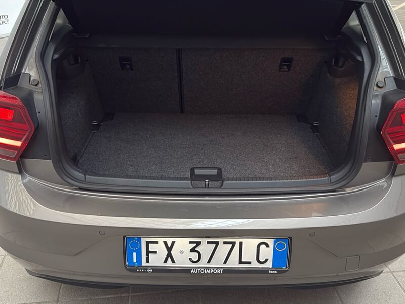 https://cdn-dk.caraffinity.it/dealer/datafiles/vehicle/images/800/32954/ojghFnP7XETqTXw3.jpg?opacity=0&size=30&position=BOTTOM_RIGHT&border=0&watermark=%2Fdealer%2Fdatafiles%2Fvehicle%2Fimages%2Fwatermark%2F32954%2Fd28b17c5-03ca-4e26-bd0f-ab8818a4f7db.png