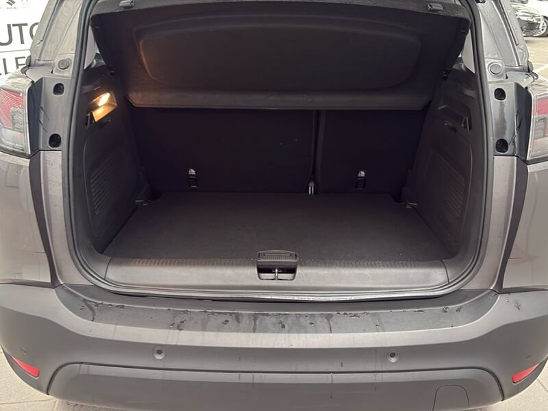 https://cdn-dk.caraffinity.it/dealer/datafiles/vehicle/images/800/32954/q6iFfxky6BueWtoa.jpg?opacity=0&size=30&position=BOTTOM_LEFT&border=0&watermark=%2Fdealer%2Fdatafiles%2Fvehicle%2Fimages%2Fwatermark%2F32954%2F59948587-165d-4d71-b051-089e3253b7a7.png