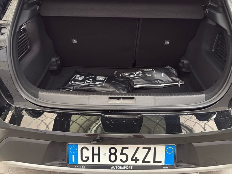https://cdn-dk.caraffinity.it/dealer/datafiles/vehicle/images/800/32954/qGyc7dsepXta8XUe.jpg?opacity=0&size=30&position=BOTTOM_LEFT&border=0&watermark=%2Fdealer%2Fdatafiles%2Fvehicle%2Fimages%2Fwatermark%2F32954%2F59948587-165d-4d71-b051-089e3253b7a7.png