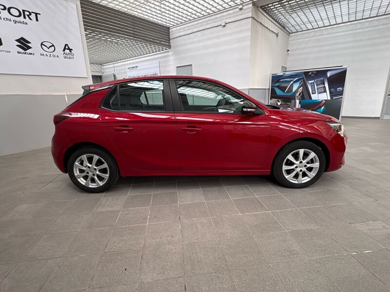 https://cdn-dk.caraffinity.it/dealer/datafiles/vehicle/images/800/32954/qlWdbXHGa9x6jxU6.jpg?opacity=0&size=30&position=BOTTOM_LEFT&border=0&watermark=%2Fdealer%2Fdatafiles%2Fvehicle%2Fimages%2Fwatermark%2F32954%2F59948587-165d-4d71-b051-089e3253b7a7.png