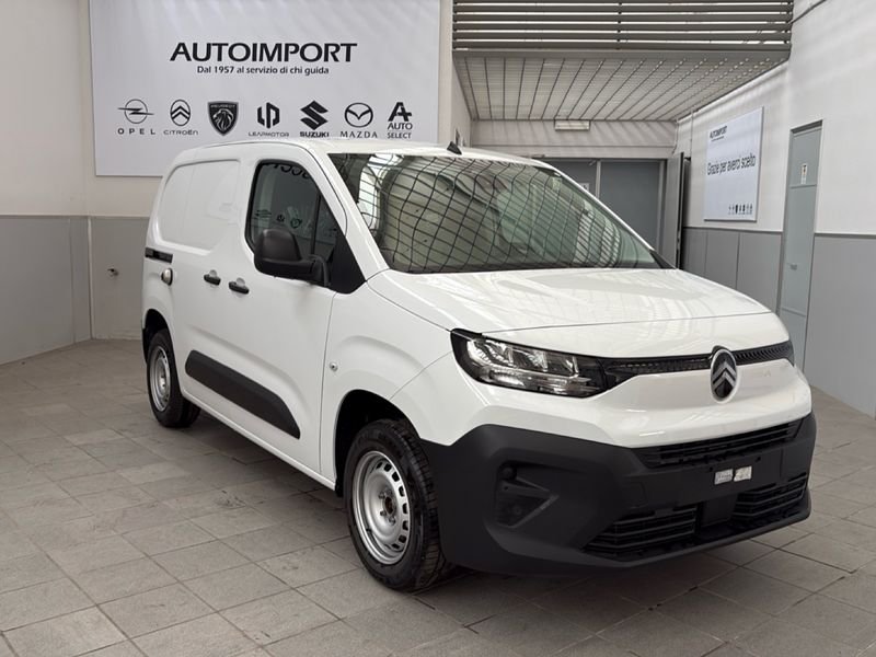 https://cdn-dk.caraffinity.it/dealer/datafiles/vehicle/images/800/32954/sAYB1jbOVb1tJhWS.jpg?opacity=10&size=20&position=BOTTOM_RIGHT&border=0&watermark=%2Fdealer%2Fdatafiles%2Fvehicle%2Fimages%2Fwatermark%2F32954%2F775f2d5d-ef44-4a55-8370-84cbc0998b87.png