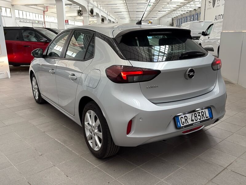 https://cdn-dk.caraffinity.it/dealer/datafiles/vehicle/images/800/32954/sY6oy1z1LKPZmGIR.jpg?opacity=0&size=30&position=BOTTOM_LEFT&border=0&watermark=%2Fdealer%2Fdatafiles%2Fvehicle%2Fimages%2Fwatermark%2F32954%2F59948587-165d-4d71-b051-089e3253b7a7.png