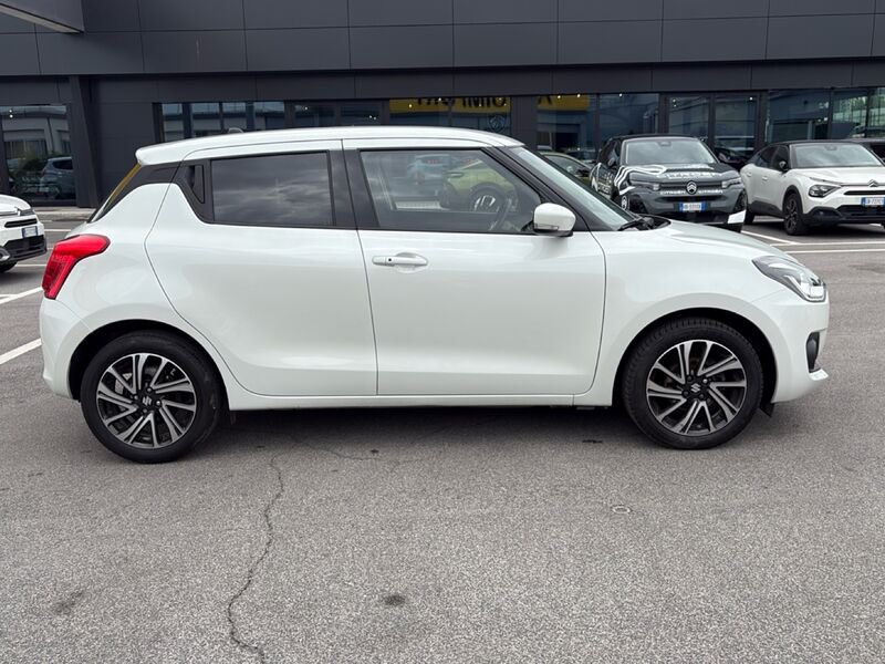 https://cdn-dk.caraffinity.it/dealer/datafiles/vehicle/images/800/32954/szbjHv6sfpQOiUAS.jpg?opacity=10&size=20&position=BOTTOM_RIGHT&border=0&watermark=%2Fdealer%2Fdatafiles%2Fvehicle%2Fimages%2Fwatermark%2F32954%2F775f2d5d-ef44-4a55-8370-84cbc0998b87.png