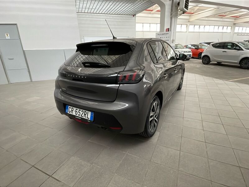 https://cdn-dk.caraffinity.it/dealer/datafiles/vehicle/images/800/32954/t6ch1PSOk98a8Tqc.jpg?opacity=10&size=20&position=BOTTOM_RIGHT&border=0&watermark=%2Fdealer%2Fdatafiles%2Fvehicle%2Fimages%2Fwatermark%2F32954%2F775f2d5d-ef44-4a55-8370-84cbc0998b87.png