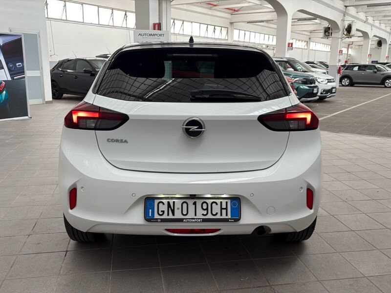 https://cdn-dk.caraffinity.it/dealer/datafiles/vehicle/images/800/32954/tCyJzRGP8bFb5Agc.jpg?opacity=0&size=30&position=BOTTOM_LEFT&border=0&watermark=%2Fdealer%2Fdatafiles%2Fvehicle%2Fimages%2Fwatermark%2F32954%2F59948587-165d-4d71-b051-089e3253b7a7.png