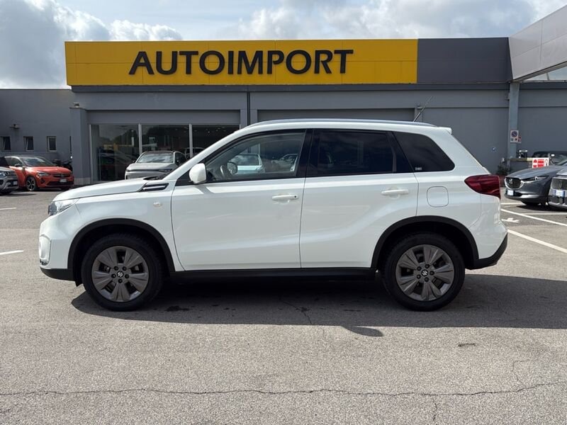 https://cdn-dk.caraffinity.it/dealer/datafiles/vehicle/images/800/32954/uNouQtCLlLtJuovH.jpg?opacity=10&size=20&position=BOTTOM_RIGHT&border=0&watermark=%2Fdealer%2Fdatafiles%2Fvehicle%2Fimages%2Fwatermark%2F32954%2F775f2d5d-ef44-4a55-8370-84cbc0998b87.png