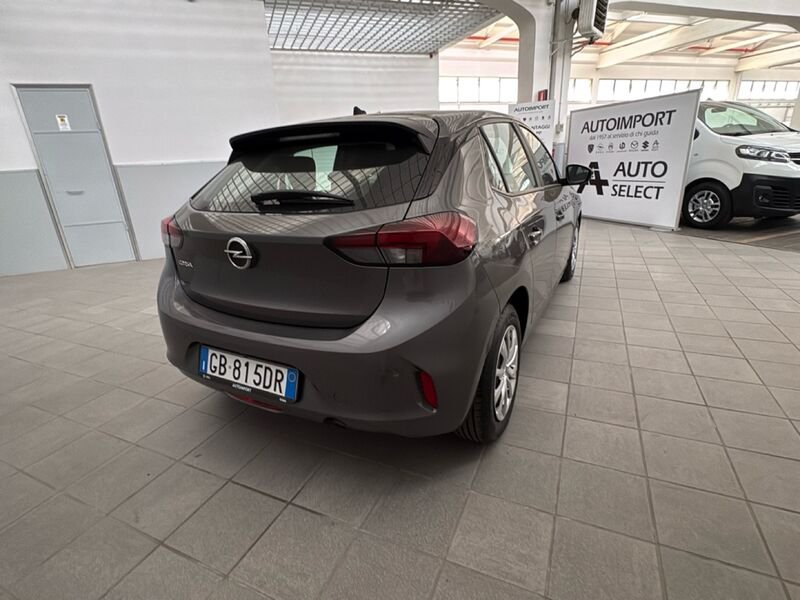 https://cdn-dk.caraffinity.it/dealer/datafiles/vehicle/images/800/32954/uxCwG5KMDQO2QtUL.jpg?opacity=0&size=30&position=BOTTOM_LEFT&border=0&watermark=%2Fdealer%2Fdatafiles%2Fvehicle%2Fimages%2Fwatermark%2F32954%2F59948587-165d-4d71-b051-089e3253b7a7.png