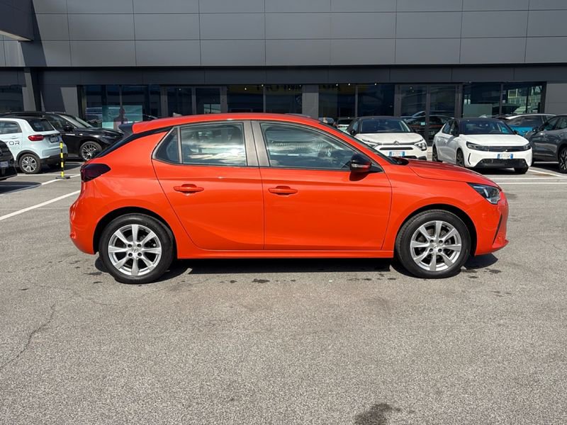 https://cdn-dk.caraffinity.it/dealer/datafiles/vehicle/images/800/32954/vVk9ZZm47BLgyr7Y.jpg?opacity=0&size=30&position=BOTTOM_LEFT&border=0&watermark=%2Fdealer%2Fdatafiles%2Fvehicle%2Fimages%2Fwatermark%2F32954%2F59948587-165d-4d71-b051-089e3253b7a7.png