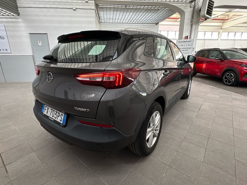 https://cdn-dk.caraffinity.it/dealer/datafiles/vehicle/images/800/32954/wmka9gtyJGOjGN6M.jpg?opacity=0&size=30&position=BOTTOM_LEFT&border=0&watermark=%2Fdealer%2Fdatafiles%2Fvehicle%2Fimages%2Fwatermark%2F32954%2F59948587-165d-4d71-b051-089e3253b7a7.png
