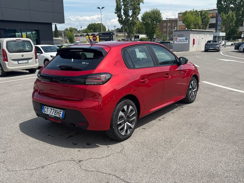 https://cdn-dk.caraffinity.it/dealer/datafiles/vehicle/images/800/32954/wnqAE7XpN8lzOy5b.jpg?opacity=10&size=20&position=BOTTOM_RIGHT&border=0&watermark=%2Fdealer%2Fdatafiles%2Fvehicle%2Fimages%2Fwatermark%2F32954%2F775f2d5d-ef44-4a55-8370-84cbc0998b87.png