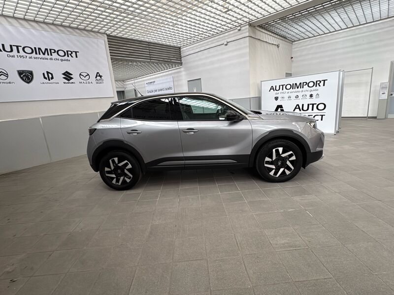 https://cdn-dk.caraffinity.it/dealer/datafiles/vehicle/images/800/32954/yKTuEikAbwC7ggxQ.jpg?opacity=0&size=30&position=BOTTOM_LEFT&border=0&watermark=%2Fdealer%2Fdatafiles%2Fvehicle%2Fimages%2Fwatermark%2F32954%2F59948587-165d-4d71-b051-089e3253b7a7.png