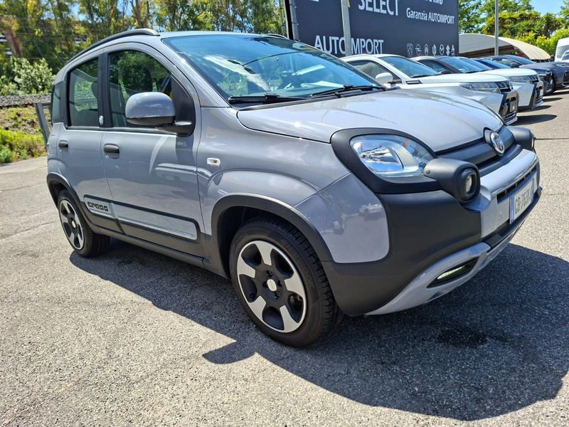 https://cdn-dk.caraffinity.it/dealer/datafiles/vehicle/images/800/32954/yq6FPCJqcE7nt9FX.jpeg?opacity=10&size=20&position=BOTTOM_RIGHT&border=0&watermark=%2Fdealer%2Fdatafiles%2Fvehicle%2Fimages%2Fwatermark%2F32954%2F775f2d5d-ef44-4a55-8370-84cbc0998b87.png