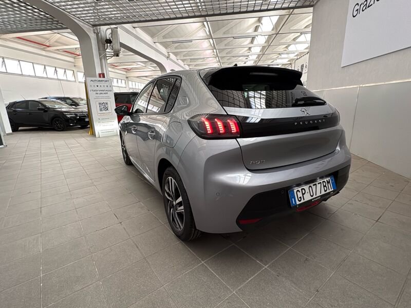 https://cdn-dk.caraffinity.it/dealer/datafiles/vehicle/images/800/32954/zMni4WpwHS29IuWi.jpg?opacity=10&size=20&position=BOTTOM_RIGHT&border=0&watermark=%2Fdealer%2Fdatafiles%2Fvehicle%2Fimages%2Fwatermark%2F32954%2F775f2d5d-ef44-4a55-8370-84cbc0998b87.png
