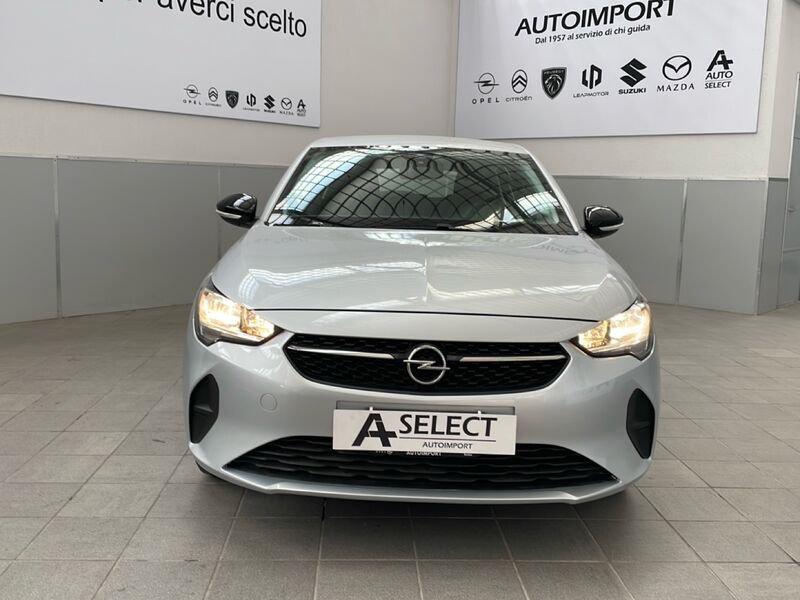 https://cdn-dk.caraffinity.it/dealer/datafiles/vehicle/images/800/32954/zdf7FEVEM3VA4k46.jpg?opacity=0&size=30&position=BOTTOM_LEFT&border=0&watermark=%2Fdealer%2Fdatafiles%2Fvehicle%2Fimages%2Fwatermark%2F32954%2F59948587-165d-4d71-b051-089e3253b7a7.png