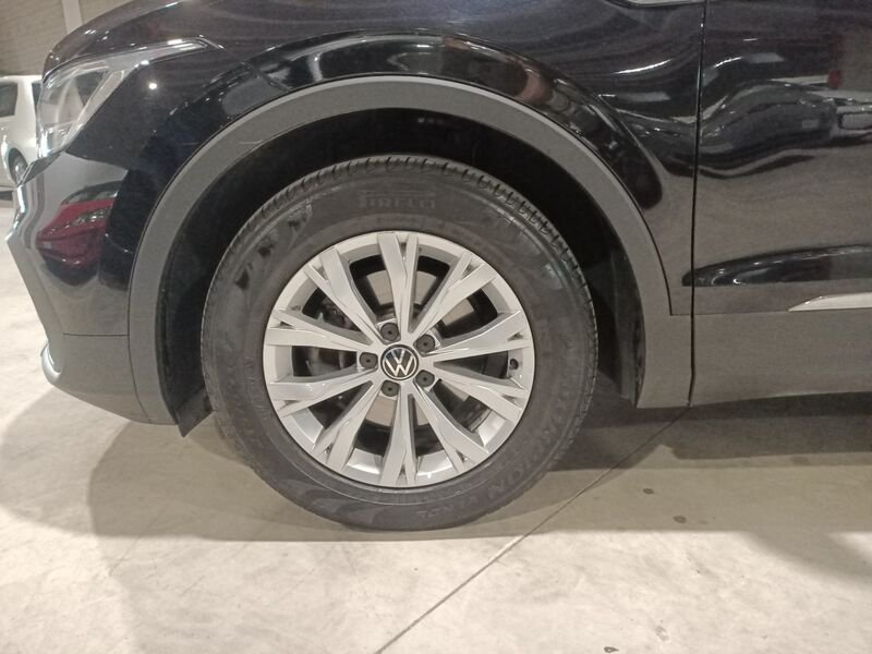 https://cdn-dk.caraffinity.it/dealer/datafiles/vehicle/images/800/34532/3UE07MjYqlYrC5Eh.jpg?opacity=20&size=16&position=TOP_LEFT&border=8&watermark=%2Fdealer%2Fdatafiles%2Fvehicle%2Fimages%2Fwatermark%2F34532%2F716c528d-f67b-4feb-9b17-395e3ff9cab9.png