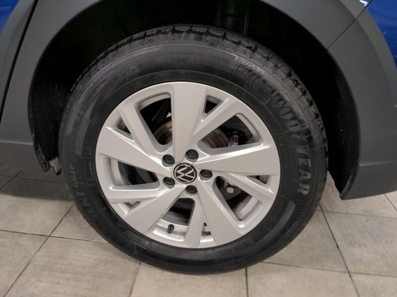 https://cdn-dk.caraffinity.it/dealer/datafiles/vehicle/images/800/34532/QRetHbdi2ys1MW4x.jpg?opacity=20&size=16&position=TOP_LEFT&border=8&watermark=%2Fdealer%2Fdatafiles%2Fvehicle%2Fimages%2Fwatermark%2F34532%2F716c528d-f67b-4feb-9b17-395e3ff9cab9.png