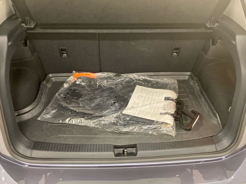 https://cdn-dk.caraffinity.it/dealer/datafiles/vehicle/images/800/34532/szbx4RSAOlRoneVT.jpg?opacity=20&size=16&position=TOP_LEFT&border=8&watermark=%2Fdealer%2Fdatafiles%2Fvehicle%2Fimages%2Fwatermark%2F34532%2F716c528d-f67b-4feb-9b17-395e3ff9cab9.png