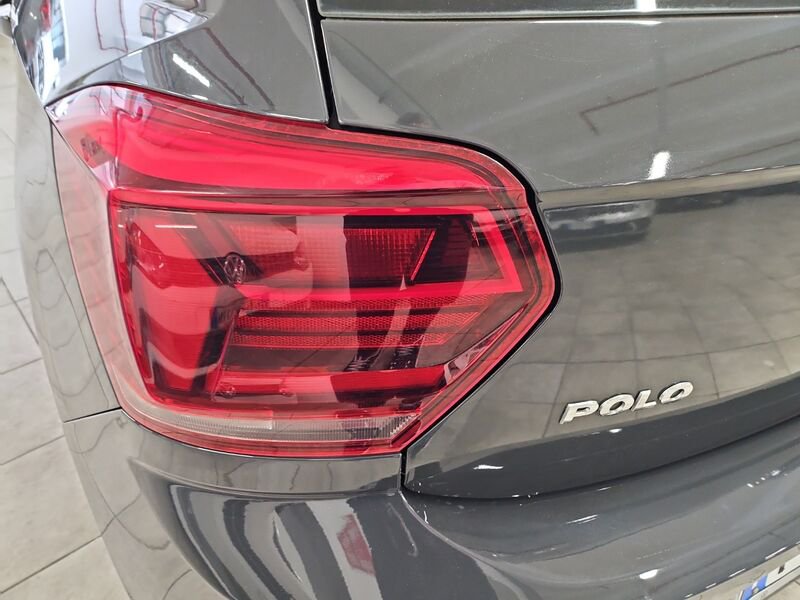 https://cdn-dk.caraffinity.it/dealer/datafiles/vehicle/images/800/34532/xwQiyxhoFr6og6e8.jpg?opacity=20&size=16&position=TOP_LEFT&border=8&watermark=%2Fdealer%2Fdatafiles%2Fvehicle%2Fimages%2Fwatermark%2F34532%2F716c528d-f67b-4feb-9b17-395e3ff9cab9.png